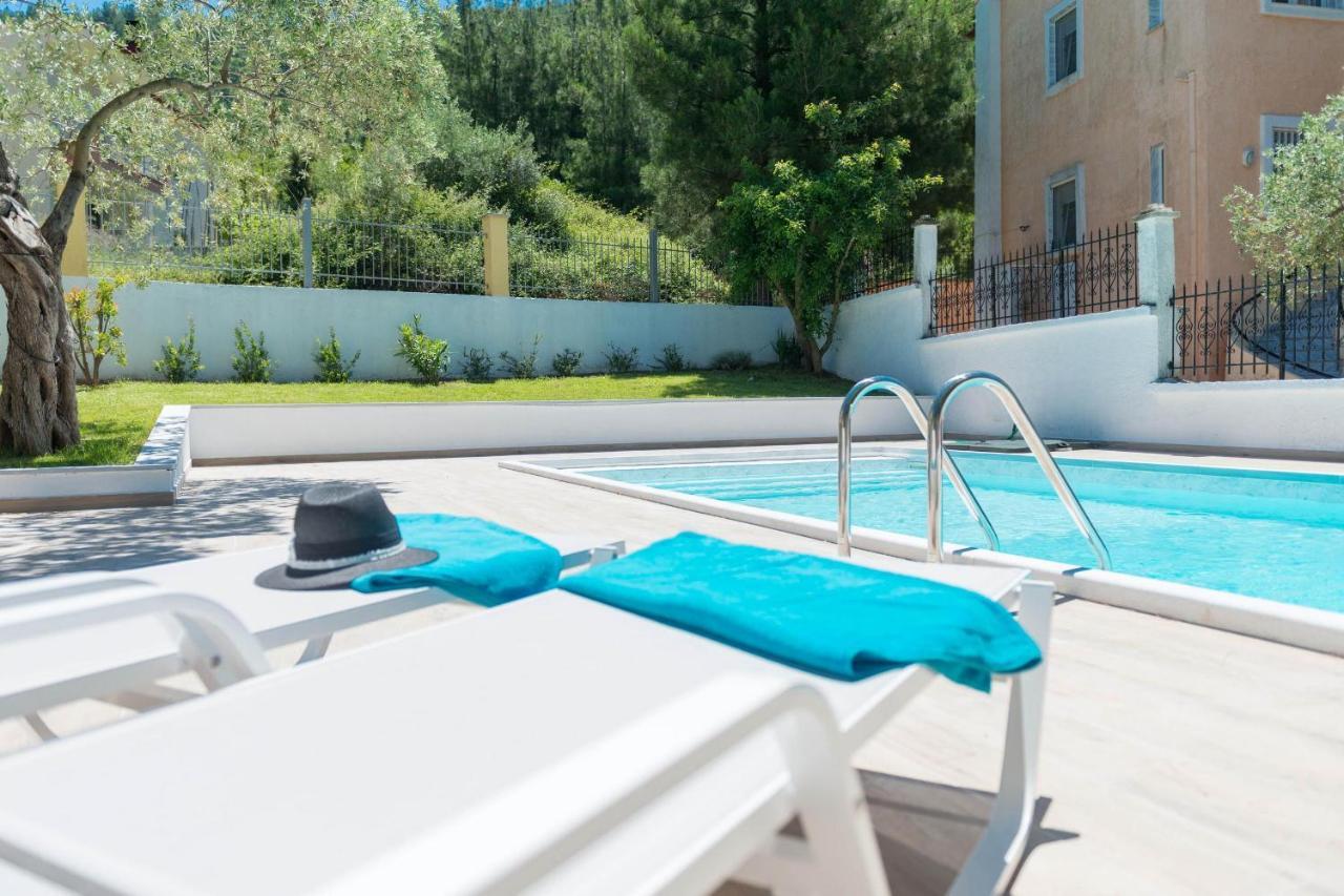 Louloudis Pool Villa Skala Rachoni  外观 照片