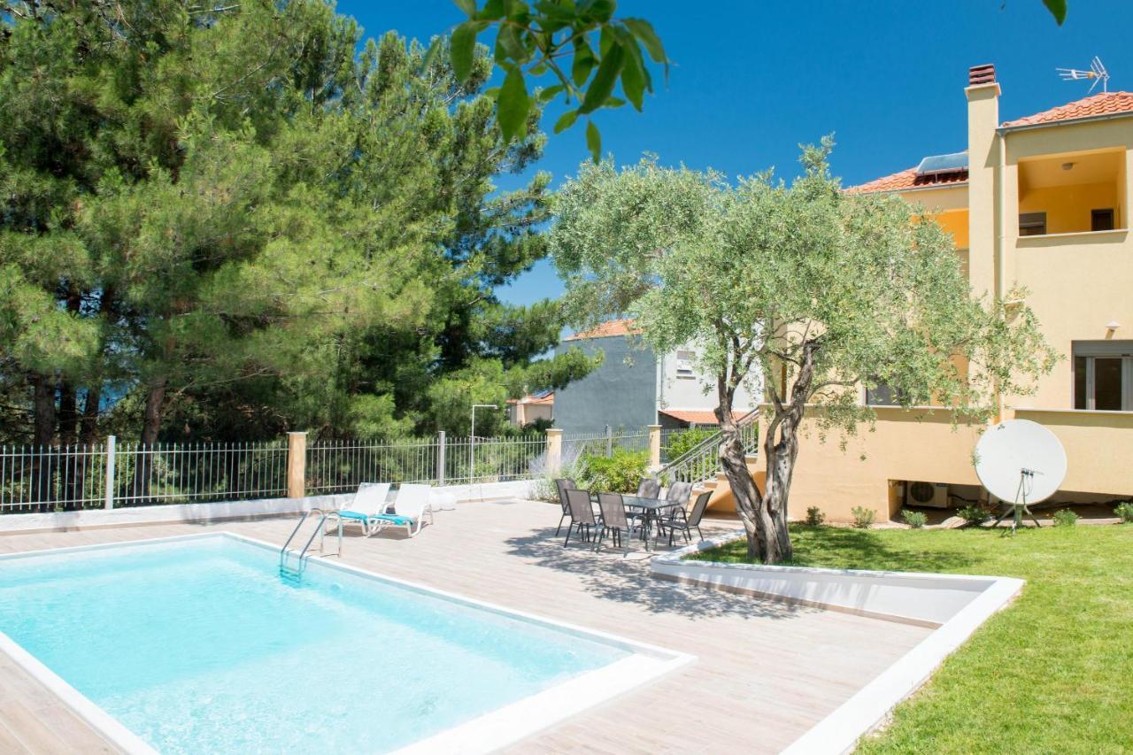 Louloudis Pool Villa Skala Rachoni  外观 照片